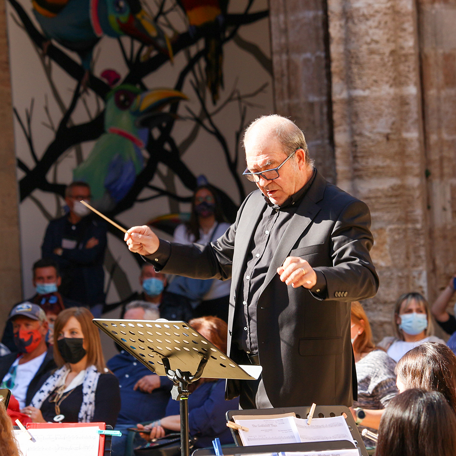 La música de Ennio Morricone inunda el Centre del Carme en la clausura de Mostra Viva